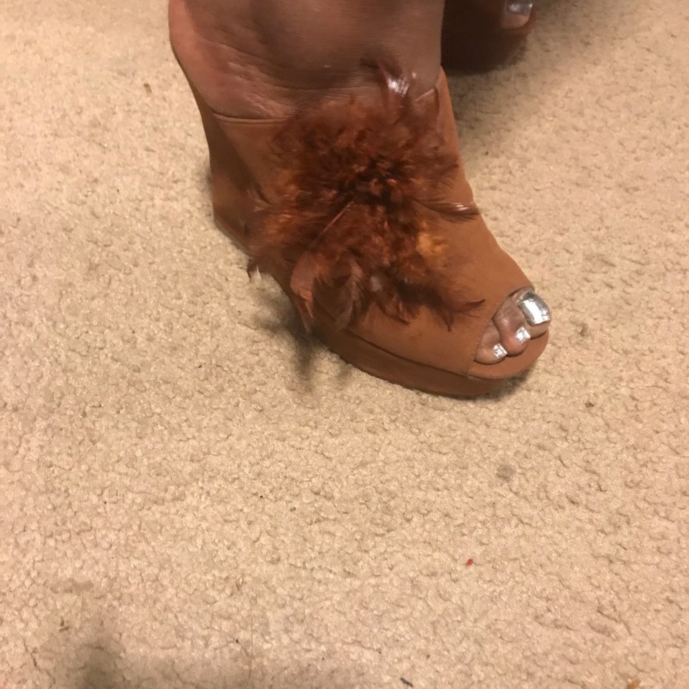 Flower wedge peep toe